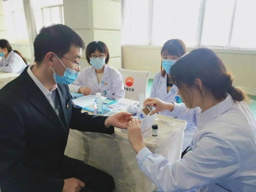 愛(ài)心永恒，健康加油——甘肅寶石花醫(yī)院健康咨詢義診活動(dòng)走進(jìn)中國(guó)石油甘肅銷售公司